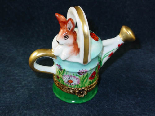 WATERING CAN WITH RABBIT